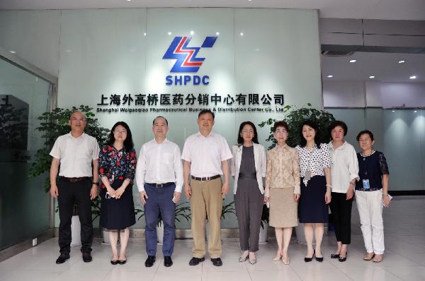 上海自貿(mào)區(qū)管委會副主任、保稅區(qū)管理局局長章曦一行赴外醫(yī)銷調(diào)研